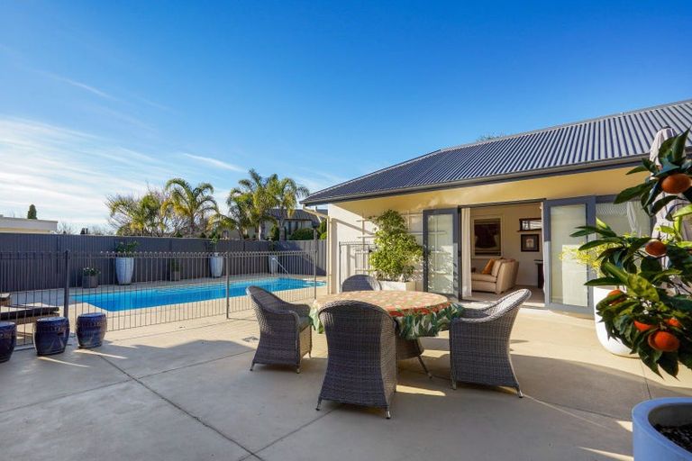 Photo of property in 1 Hikanui Place, Havelock North, 4130