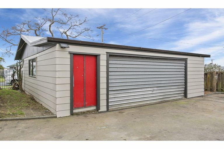 Photo of property in 31 Bunnythorpe Road, Papakura, 2110