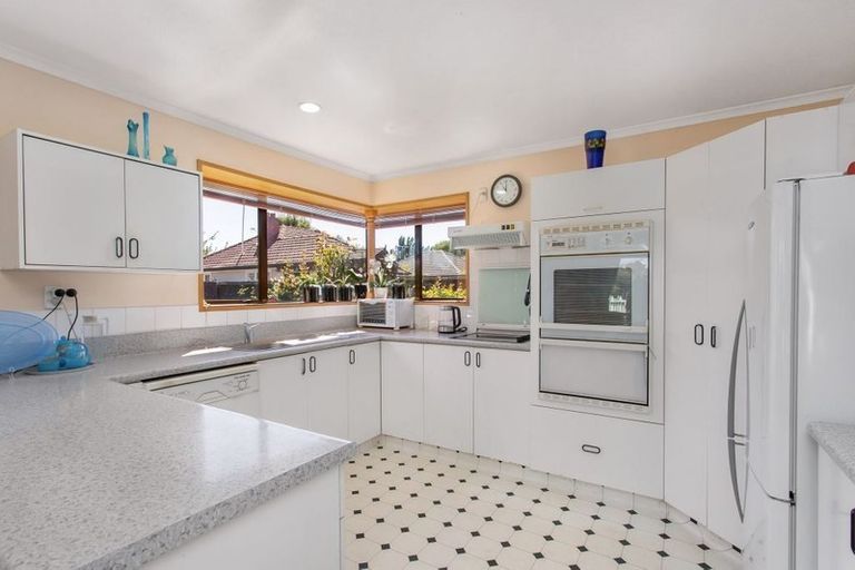 Photo of property in 10 Corfe Street, Ilam, Christchurch, 8041