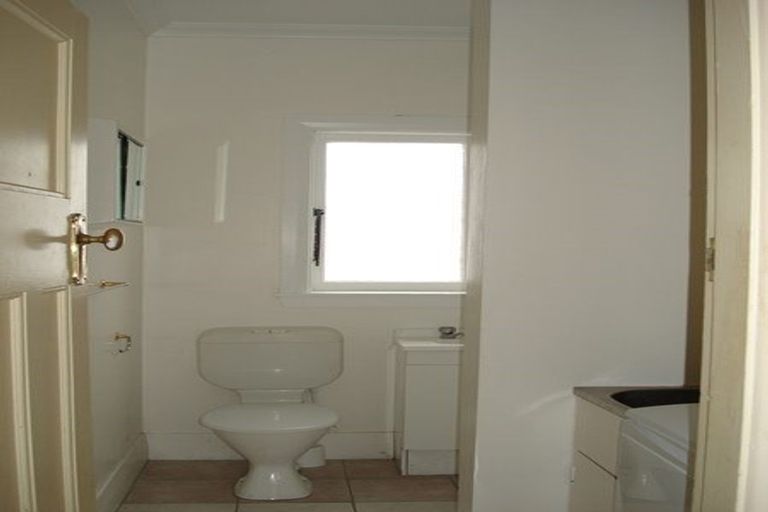 Photo of property in 1-3 Mudges Terrace, Newtown, Wellington, 6021