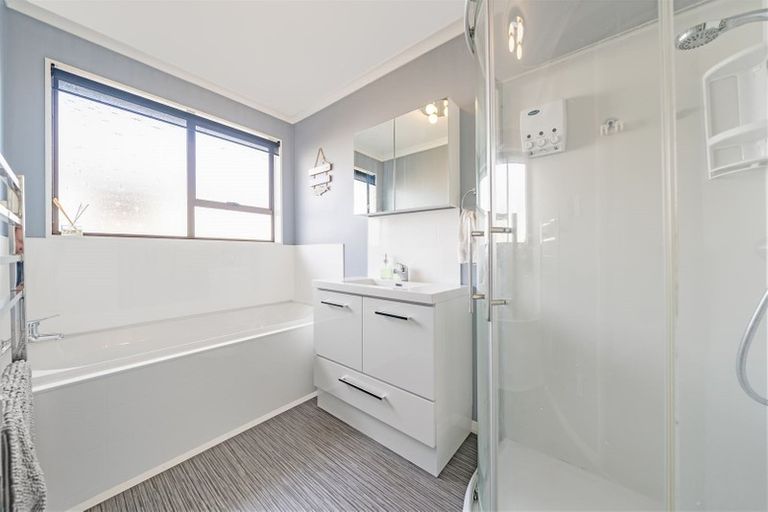 Photo of property in 73 Kairimu Street, Stokes Valley, Lower Hutt, 5019