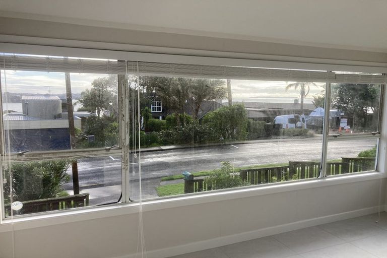 Photo of property in 1/138 Churchill Road, Rothesay Bay, Auckland, 0630