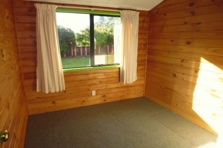 Photo of property in 27a Victoria Avenue, Waiuku, 2123