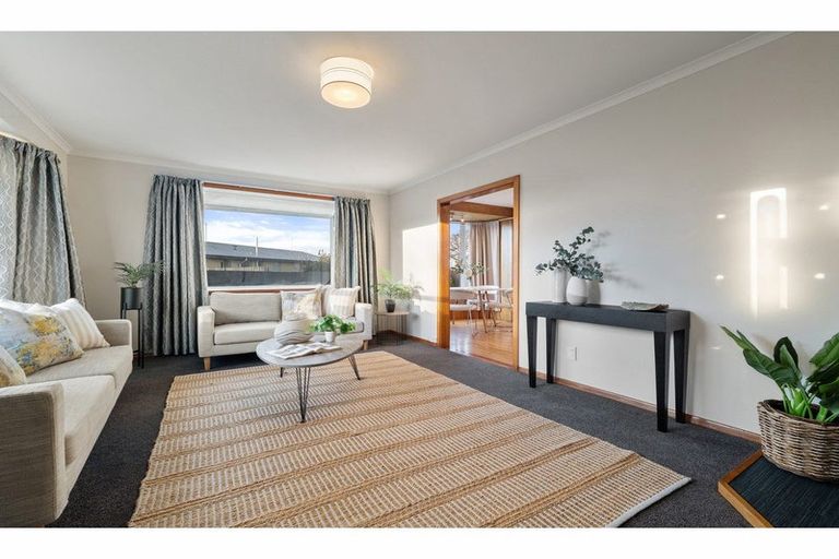 Photo of property in 11 Garvins Road, Hornby, Christchurch, 8042