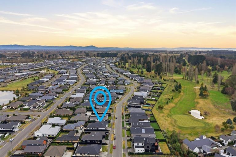 Photo of property in 28 Karere Avenue, Marshland, Christchurch, 8083