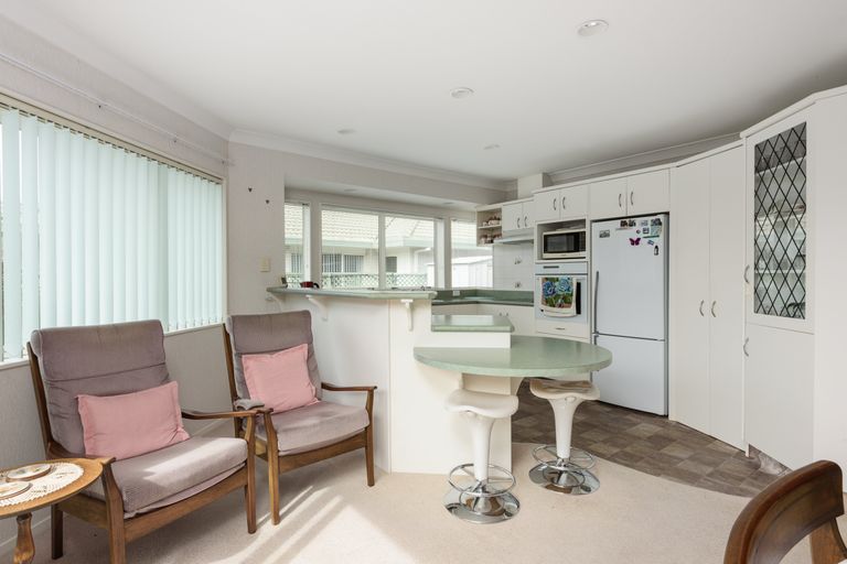 Photo of property in 26 Ngahere Street, Otumoetai, Tauranga, 3110