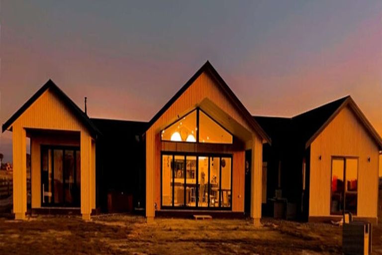 Photo of property in 33 Florin Lane, Rongotea, Palmerston North, 4473