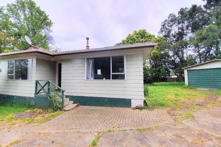 Photo of property in 30 Hyperion Drive, Randwick Park, Auckland, 2105