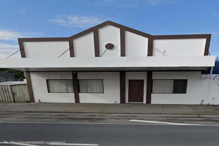 Photo of property in 80 Oxford Street, Levin, 5510