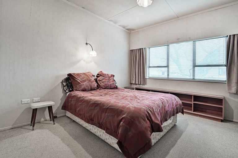 Photo of property in 2/37 Middle Road, Havelock North, 4130