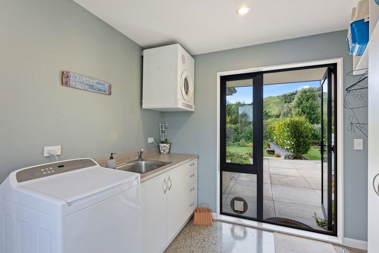Photo of property in 56 Mickell Road, Hautere, Otaki, 5582