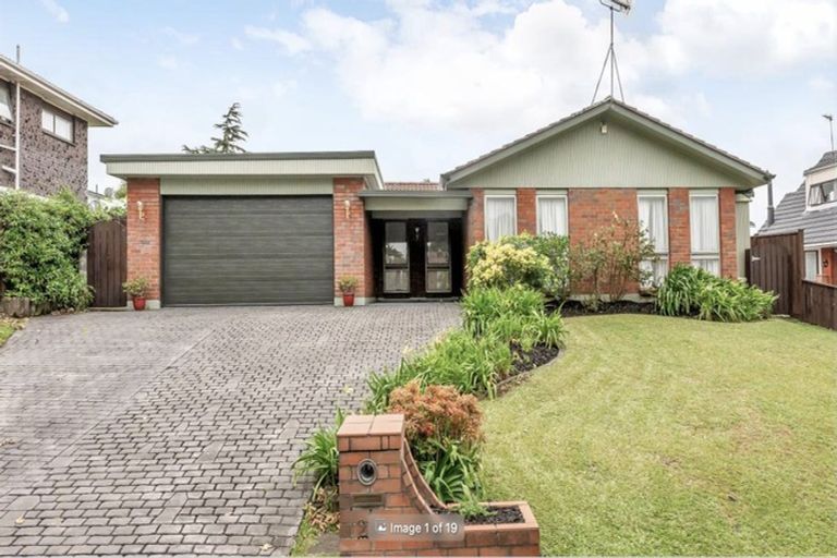 Photo of property in 24 Olena Avenue, Sunnyhills, Auckland, 2010