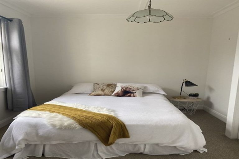 Photo of property in 3a Tupoki Street, Glen Avon, New Plymouth, 4312