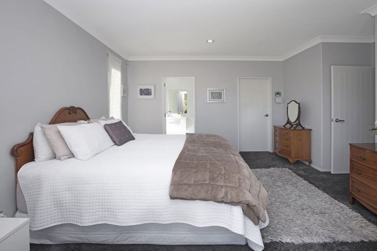 Photo of property in 3 Handel Close, Northwood, Christchurch, 8051