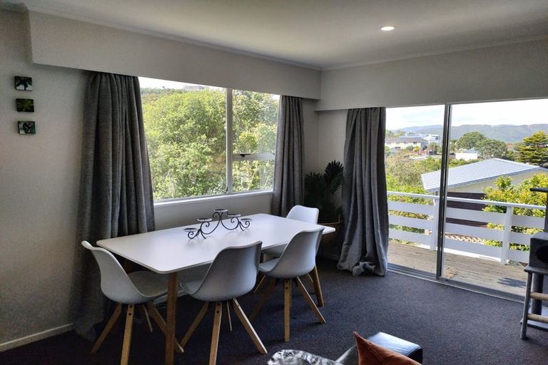 Photo of property in 4b Cedar Street, Maungaraki, Lower Hutt, 5010