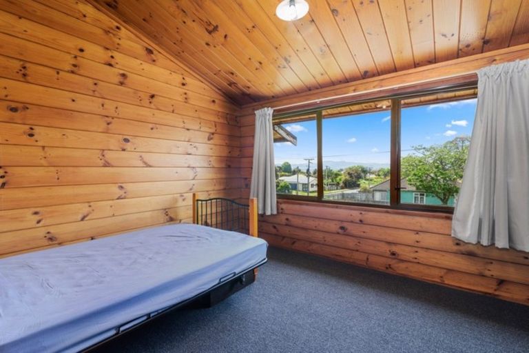 Photo of property in 5 Murray Road, Fairy Springs, Rotorua, 3015