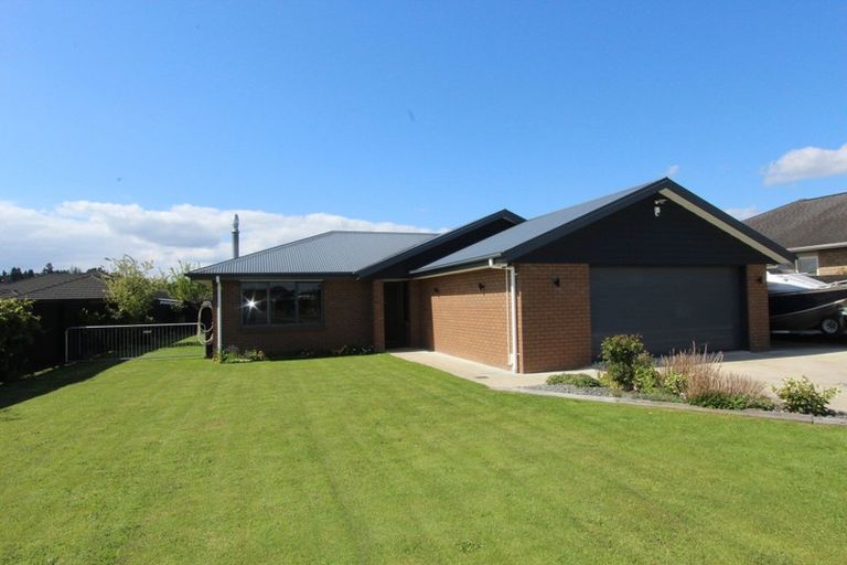 Photo of property in 6 Twain Crescent, Owhata, Rotorua, 3010