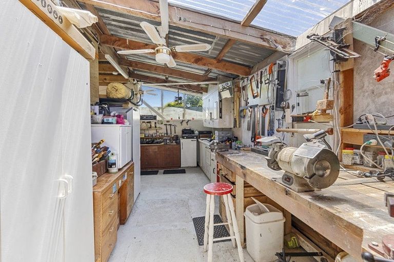 Photo of property in 50 Leslie Street, Waitara, 4320