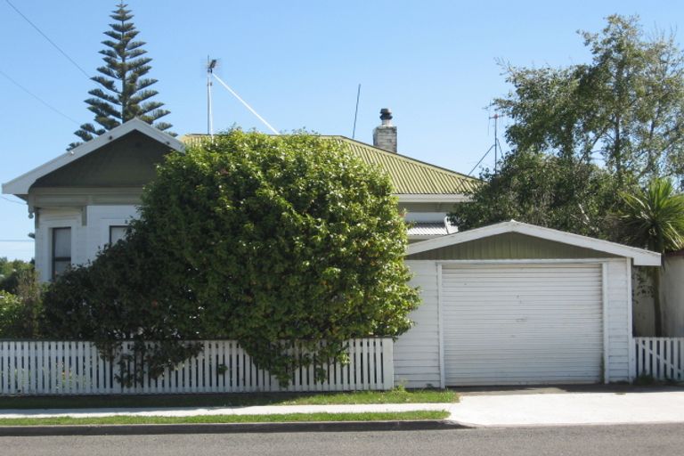 Photo of property in 137 Harrison Street, Whanganui, 4500