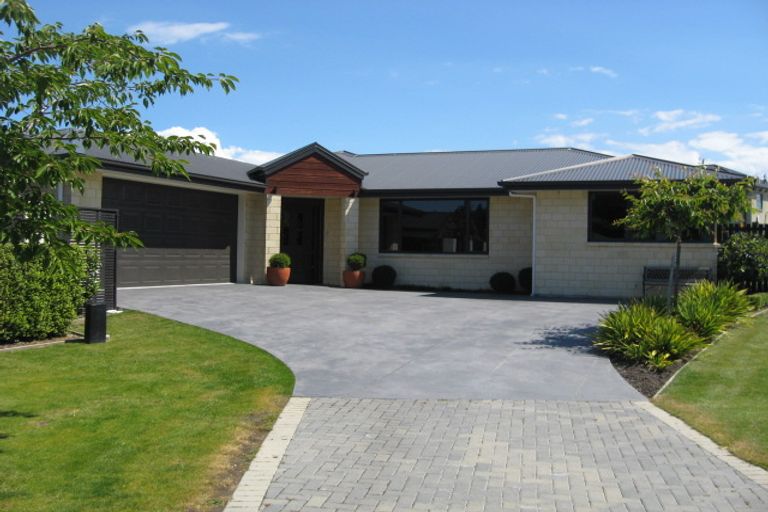 Photo of property in 7 Falconridge Place, Shirley, Christchurch, 8061
