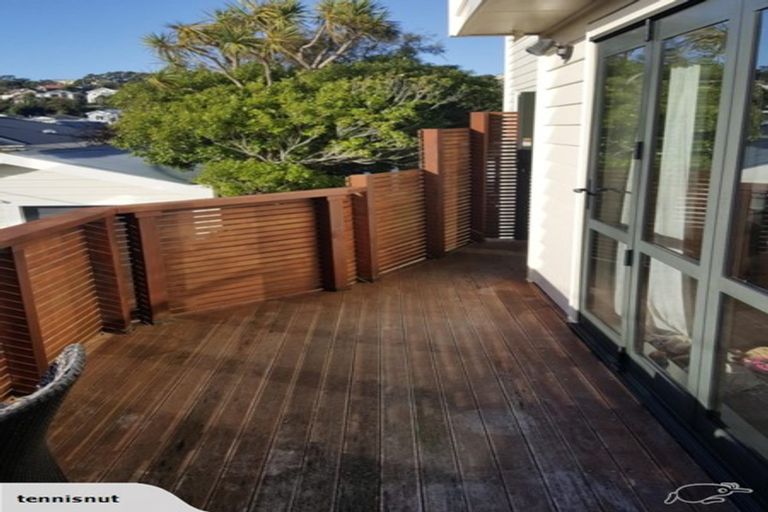 Photo of property in 77a Creswick Terrace, Northland, Wellington, 6012