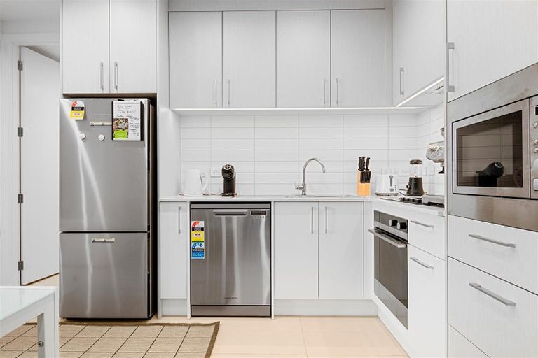 Photo of property in 208/6 Waikumete Road, Glen Eden, Auckland, 0602