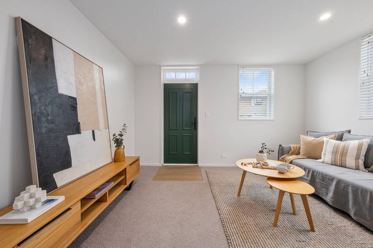 Photo of property in 4/30 Hargest Crescent, Sydenham, Christchurch, 8023