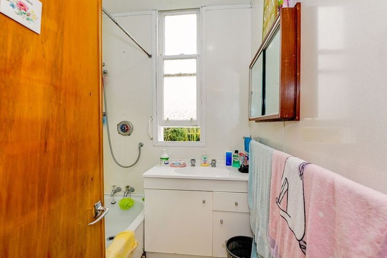 Photo of property in 38 Teignmouth Street, Abbotsford, Dunedin, 9018