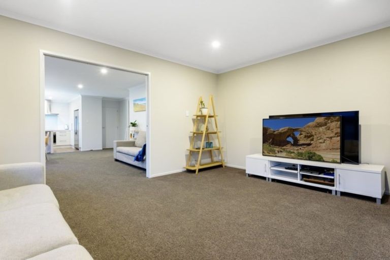 Photo of property in 8 Rotomanu Place, Pyes Pa, Tauranga, 3112
