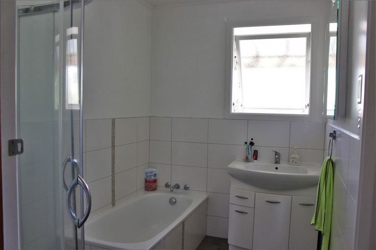 Photo of property in 208 Waikiekie Road, Thames, 3500