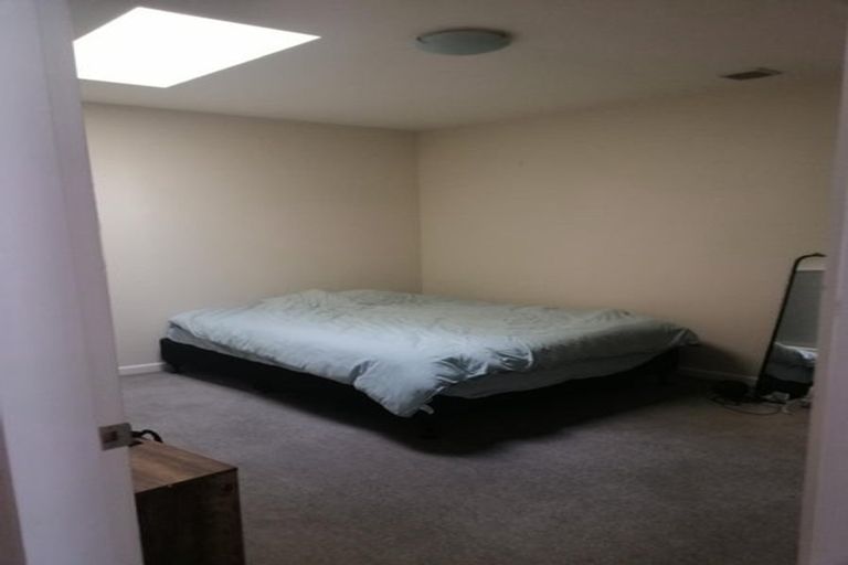 Photo of property in 4/25 Home Street, Mount Victoria, Wellington, 6011