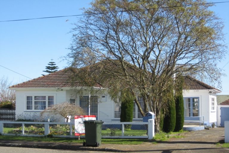 Photo of property in 3 George Street, Levin, 5510