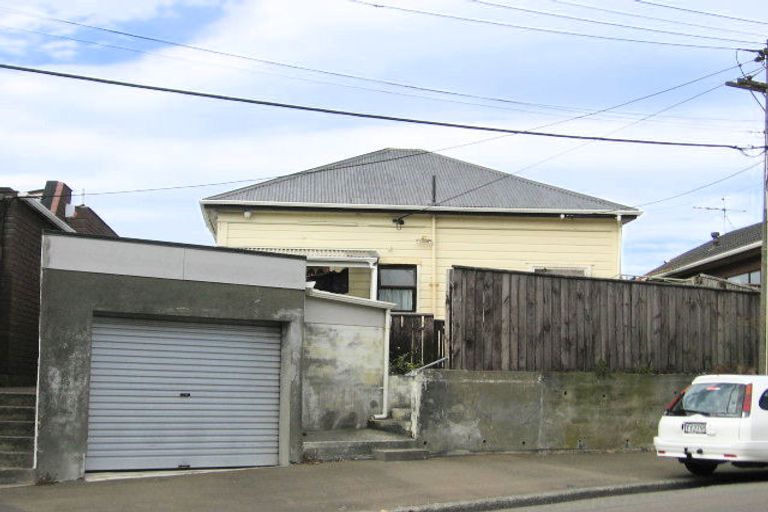 Photo of property in 207 Derwent Street, Island Bay, Wellington, 6023
