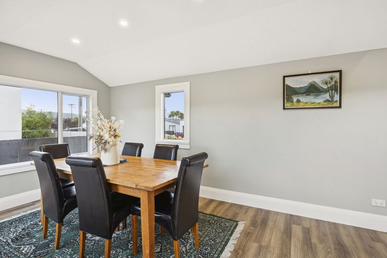 Photo of property in 124 Victoria Road, Saint Kilda, Dunedin, 9012