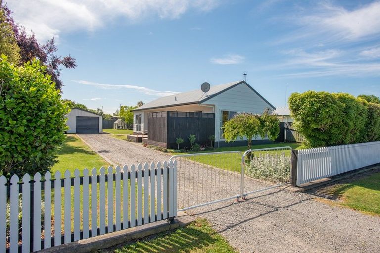 Photo of property in 27 Ngaruroro Avenue, Whakatu, Hastings, 4102
