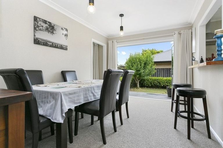 Photo of property in 160 Williams Street, Cambridge, 3434