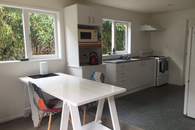 Photo of property in 6a Channel View Road, Campbells Bay, Auckland, 0630