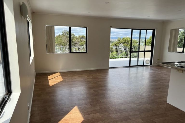 Photo of property in 32 Marae Road, Greenhithe, Auckland, 0632