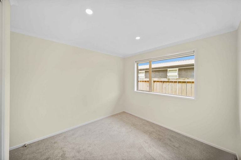 Photo of property in 22 Lamborn Drive, Papakura, 2110