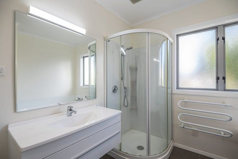 Photo of property in 61 The Drive, Tawa, Wellington, 5028