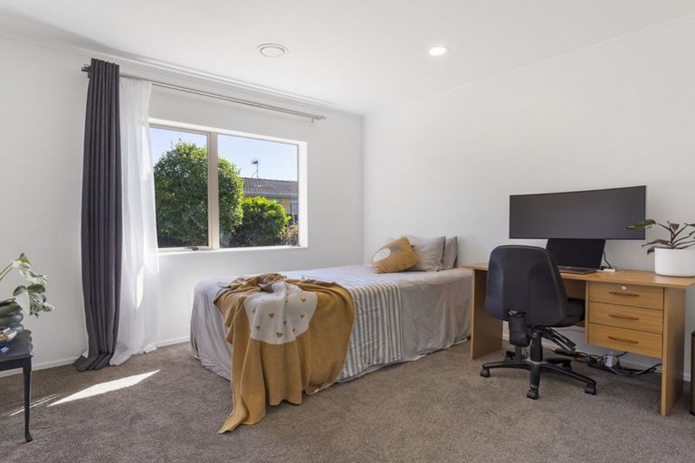 Photo of property in 47 Crawford Avenue, Mangere Bridge, Auckland, 2022