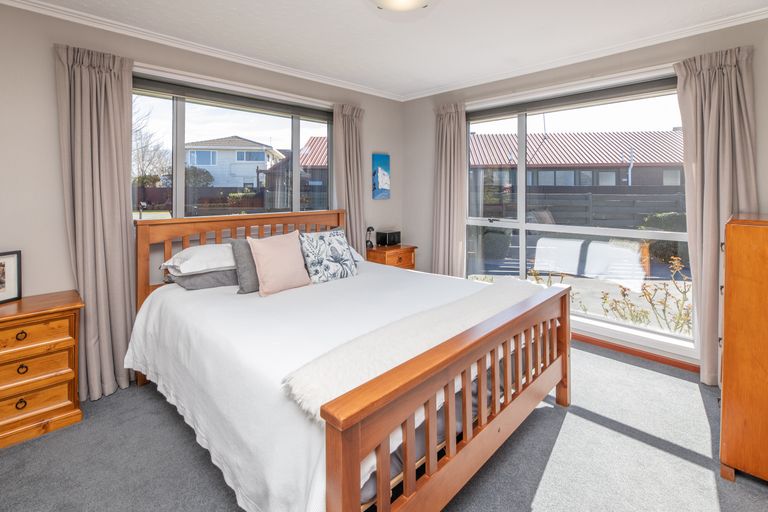 Photo of property in 11 Goya Place, Bishopdale, Christchurch, 8051