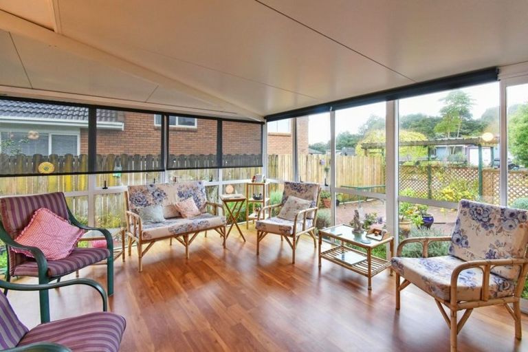 Photo of property in 2 Tuakura Way, The Gardens, Auckland, 2105