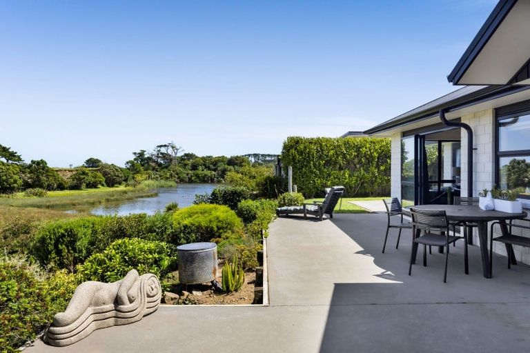 Photo of property in 6 Aytoun Street, Opunake, 4616