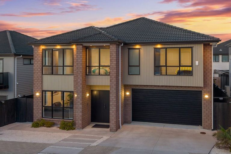 Photo of property in 19 Dungloe Avenue, Flat Bush, Auckland, 2019