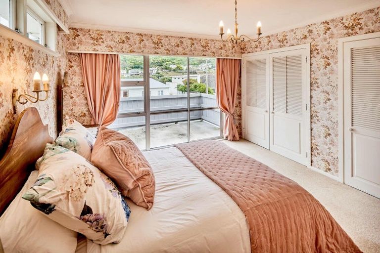 Photo of property in 20 Findlay Street, Tawa, Wellington, 5028