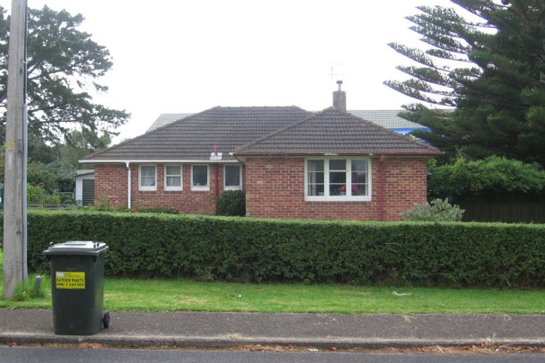 Photo of property in 11 Alamein Road, Panmure, Auckland, 1072