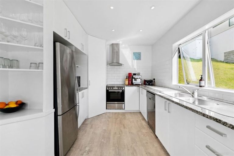 Photo of property in 1/49 Ferry Road, Arkles Bay, Whangaparaoa, 0932