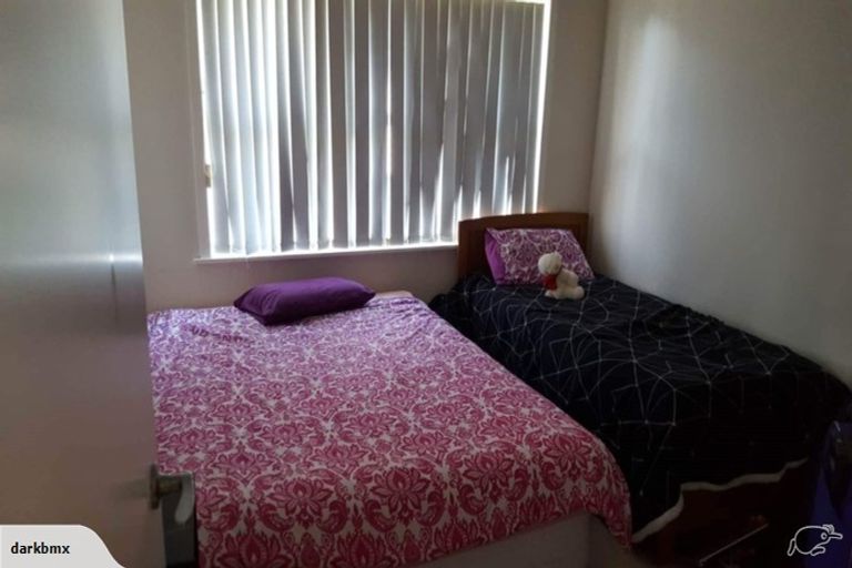 Photo of property in 77 Reeves Road, Pakuranga, Auckland, 2010