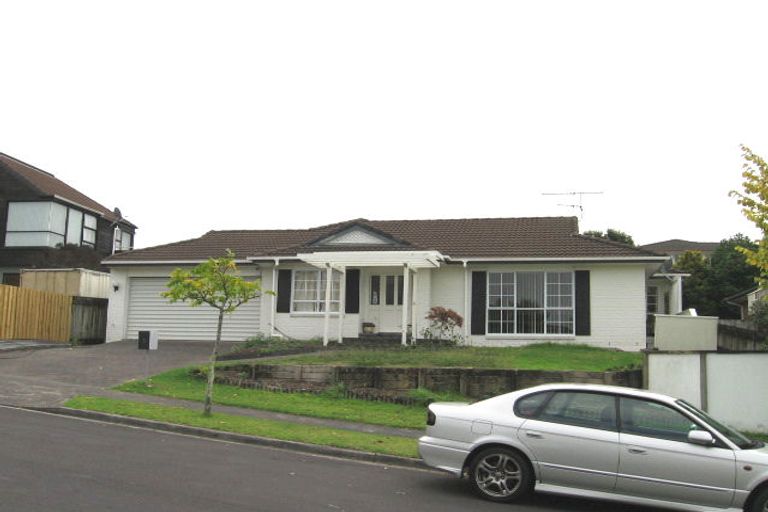 Photo of property in 31 Cherub Place, West Harbour, Auckland, 0618